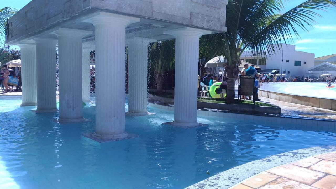 Thermas Lacqua Diroma Com Piscina De Ondas Gratis 24Horas Caldas Novas Dış mekan fotoğraf