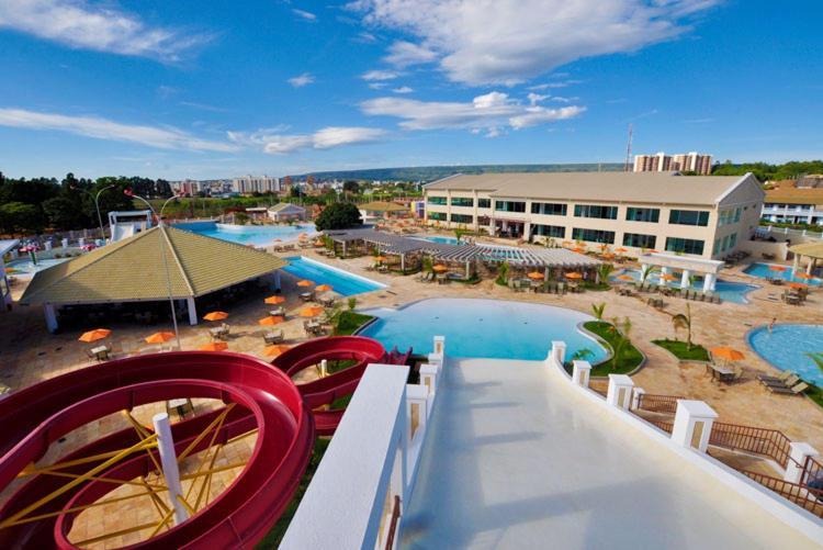 Thermas Lacqua Diroma Com Piscina De Ondas Gratis 24Horas Caldas Novas Dış mekan fotoğraf