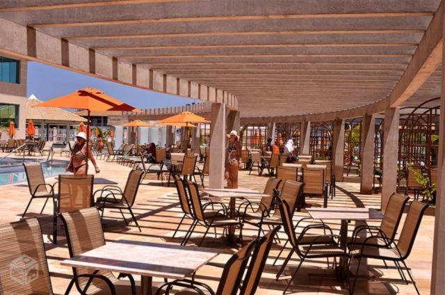 Thermas Lacqua Diroma Com Piscina De Ondas Gratis 24Horas Caldas Novas Dış mekan fotoğraf