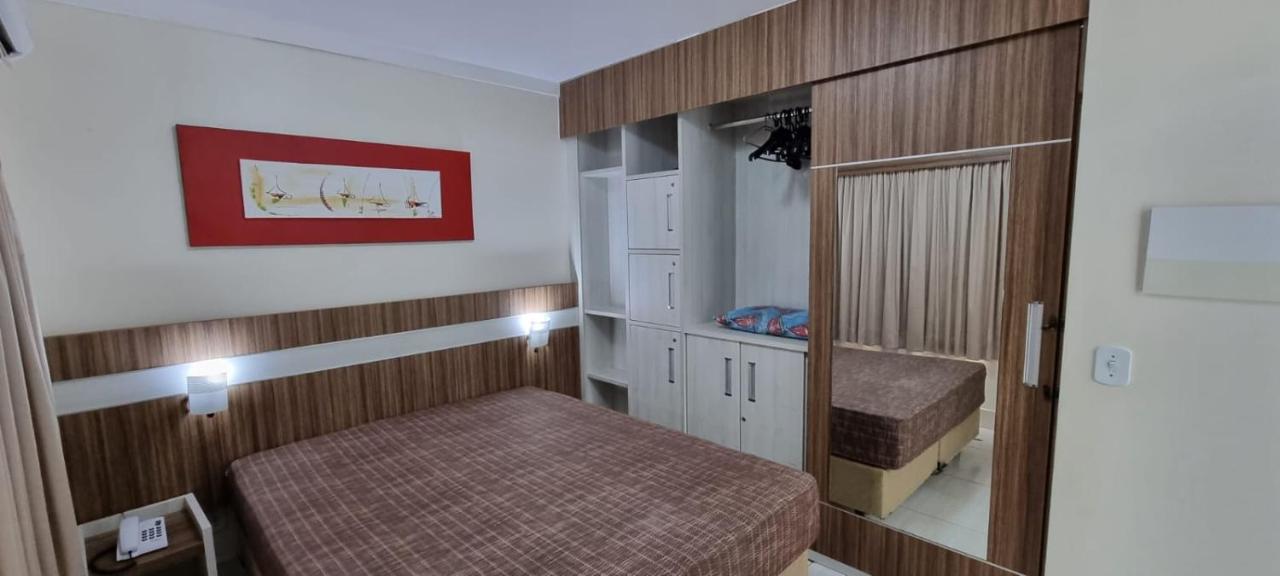 Thermas Lacqua Diroma Com Piscina De Ondas Gratis 24Horas Caldas Novas Dış mekan fotoğraf