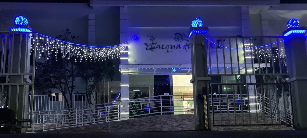 Thermas Lacqua Diroma Com Piscina De Ondas Gratis 24Horas Caldas Novas Dış mekan fotoğraf