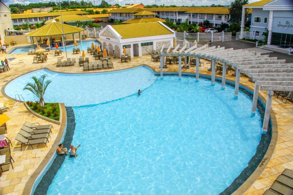 Thermas Lacqua Diroma Com Piscina De Ondas Gratis 24Horas Caldas Novas Dış mekan fotoğraf